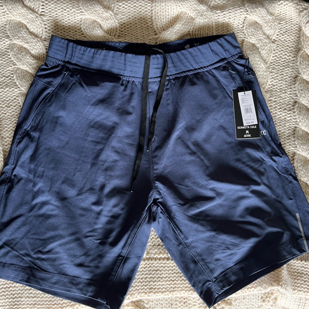 Kenneth Cole. Men’s active shorts